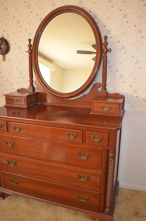 Property photo 30 - Antiques, Jewelry, Coins, Collectibles and Much More! - Personal Property Auction